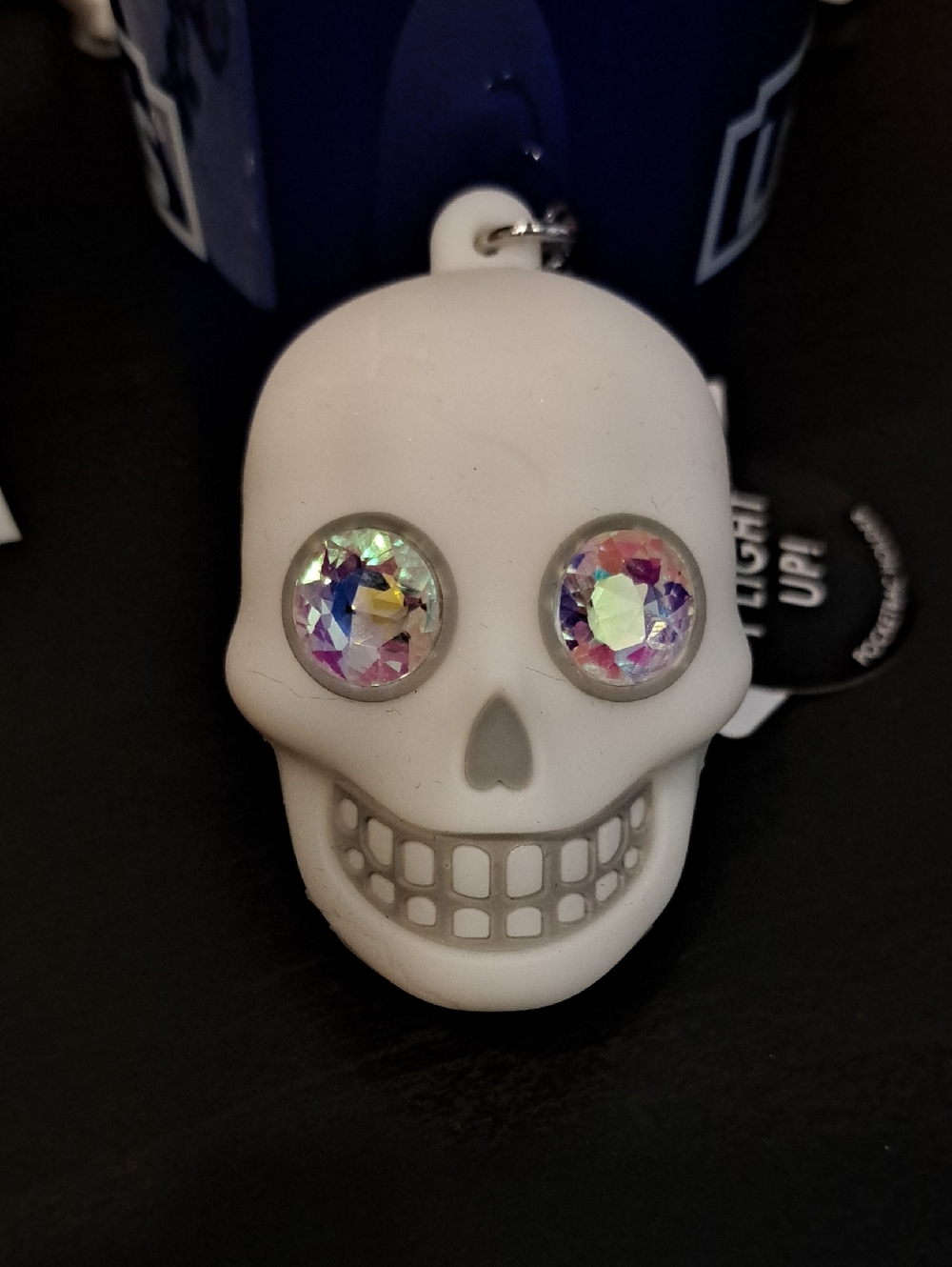 Bath & Body White Skull Pocketbac Holder